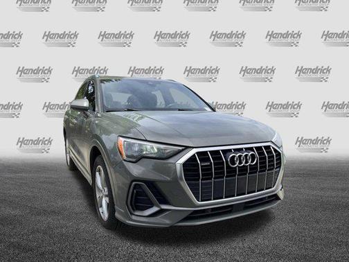 Chronos Gray Metallic 2020 Audi Q3 45 S line Premium