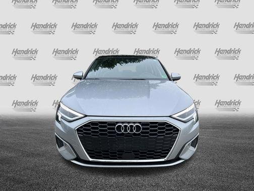 Florett Silver Metallic 2023 Audi A3 Premium
