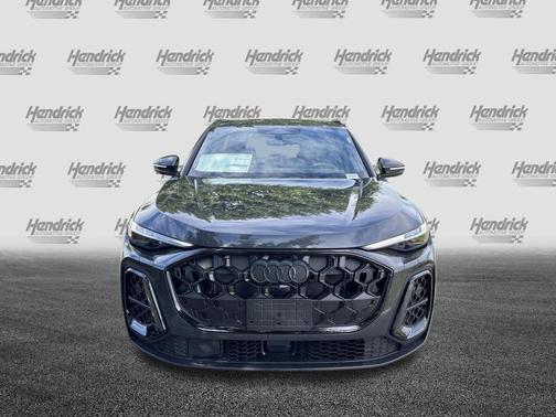 Tambora Gray Metallic 2026 Audi Q5 Premium Plus TFSI quattro S tronic