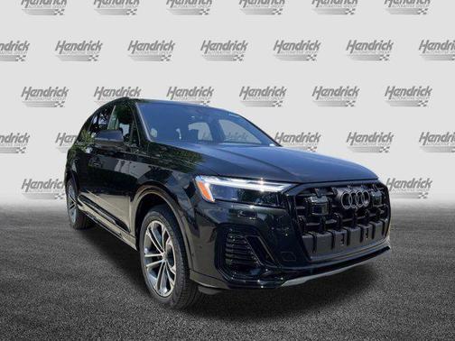 Mythos Black Metallic 2026 Audi Q7 45 Premium