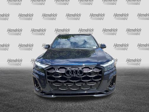 Waitomo Blue Metallic 2026 Audi Q7 55 Premium Plus