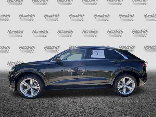 Mythos Black Metallic 2023 Audi Q8 55 Premium Plus