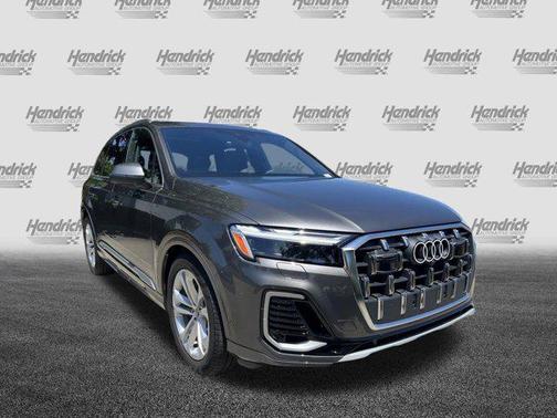 Samurai Gray Metallic 2026 Audi Q7 55 Premium Plus