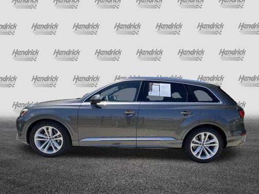 Samurai Gray Metallic 2026 Audi Q7 55 Premium Plus