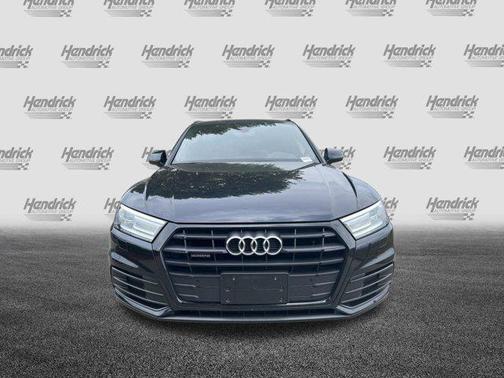 Moonlight Blue Metallic 2020 Audi Q5 45 Titanium Premium
