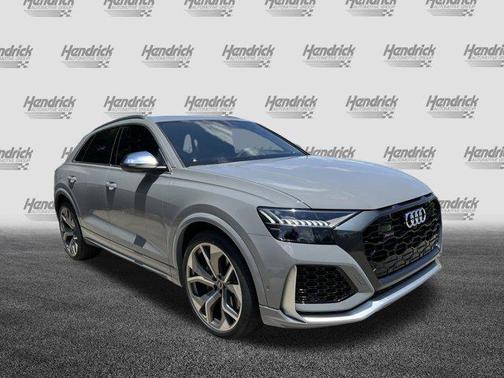 2024 Audi RS Q8 4.0T