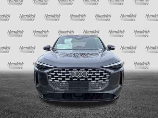 Tambora Gray Metallic 2025 Audi Q5 Premium Plus TFSI quattro S tronic
