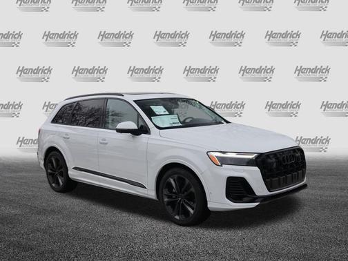 Glacier White Metallic 2026 Audi Q7 55 Premium Plus