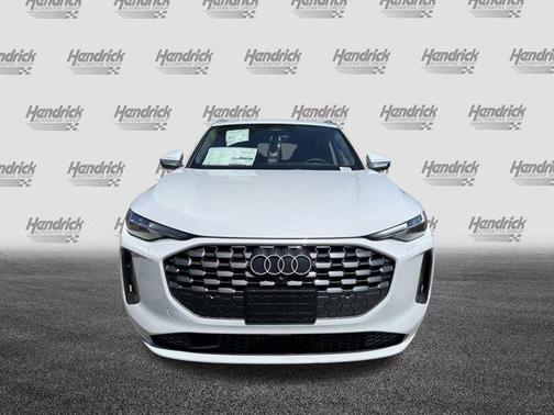 Glacier White Metallic 2026 Audi Q5 Premium Plus TFSI quattro S tronic