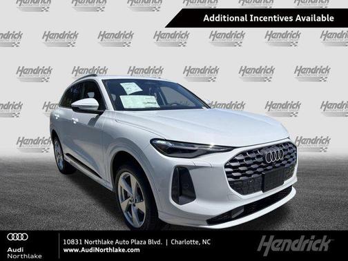 Glacier White Metallic 2026 Audi Q5 Premium Plus TFSI quattro S tronic