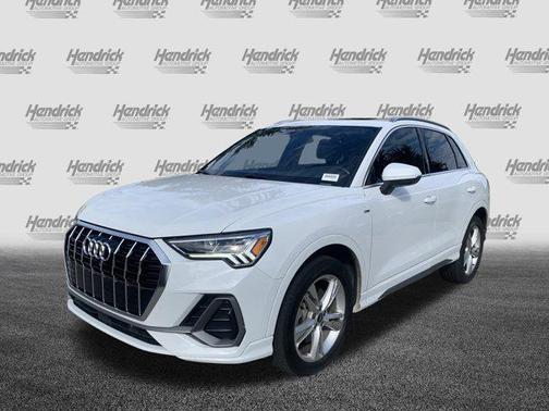 2022 Audi Q3 45 S line Premium Plus