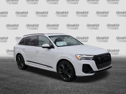 2026 Audi Q7 55 Premium Plus