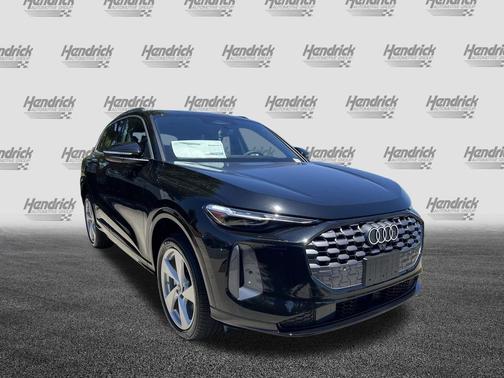 Mythos Black Metallic 2026 Audi Q5 Premium Plus TFSI quattro S tronic