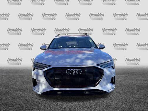 2021 Audi e-tron Premium Plus