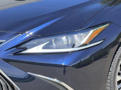 2021 Lexus ES 350 Base