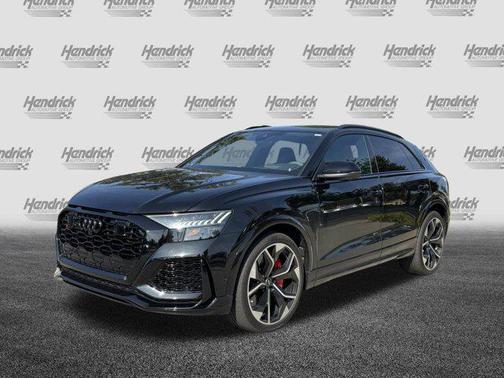 2023 Audi RS Q8 4.0T