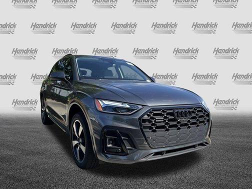 Daytona Gray Pearl Effect 2022 Audi Q5 45 S line Premium Plus