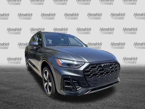 Daytona Gray Pearl Effect 2022 Audi Q5 45 S line Premium Plus