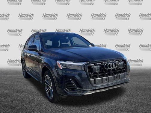 2025 Audi Q7 45 Premium
