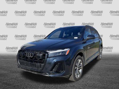 2025 Audi Q7 45 Premium