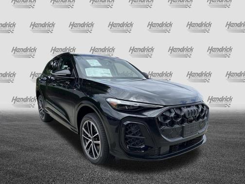 Mythos Black Metallic 2026 Audi Q5 Premium Plus TFSI quattro S tronic
