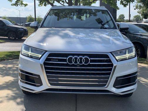 2019 Audi Q7 45 Premium Plus