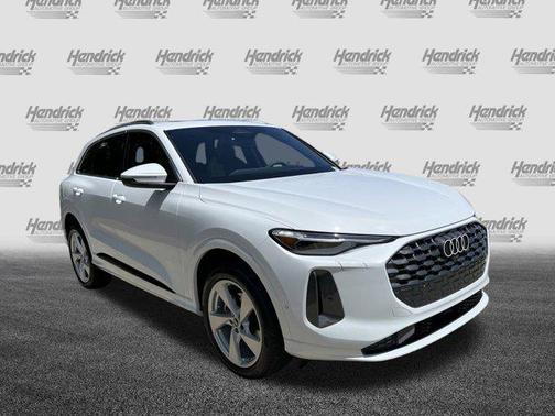 2025 Audi Q5 Premium Plus