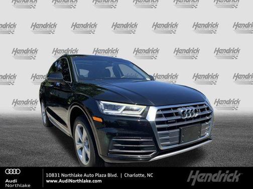 MYTHOS BLACK METALLIC [BLACK] 2020 Audi Q5 45 Premium Plus