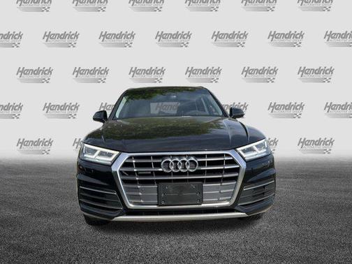 MYTHOS BLACK METALLIC [BLACK] 2020 Audi Q5 45 Premium Plus