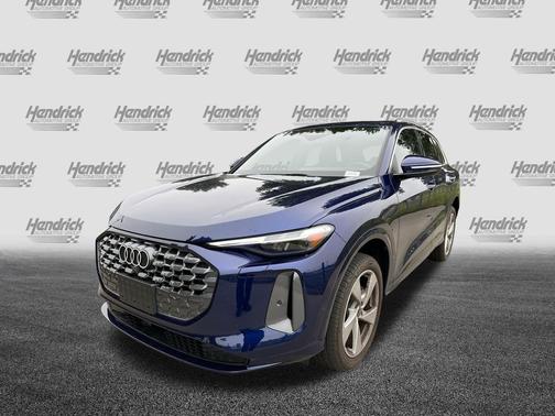 Navarra Blue Metallic 2025 Audi Q5 Premium Plus TFSI quattro S tronic