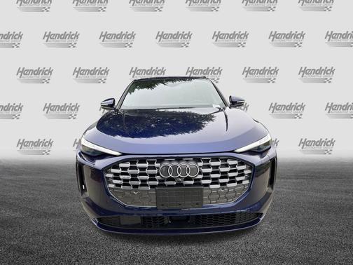 Navarra Blue Metallic 2025 Audi Q5 Premium Plus TFSI quattro S tronic