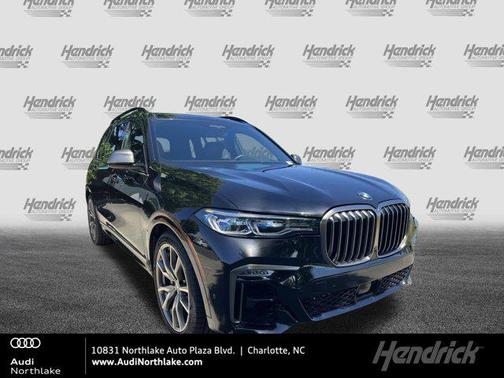 Black Sapphire Metallic 2021 BMW X7 M50i