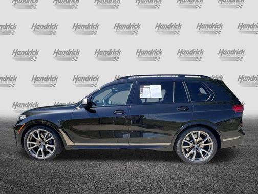 Black Sapphire Metallic 2021 BMW X7 M50i