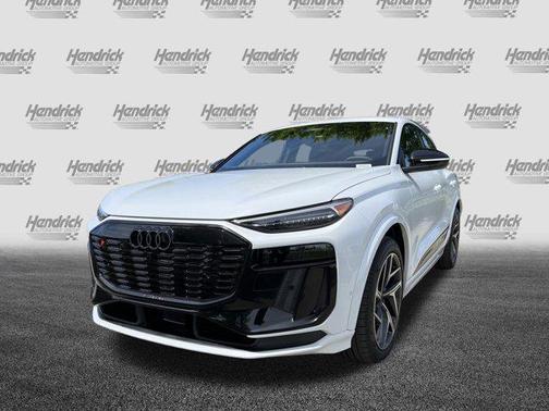 Glacier White Metallic 2027 Audi SQ6 e-tron Sportback Premium Plus