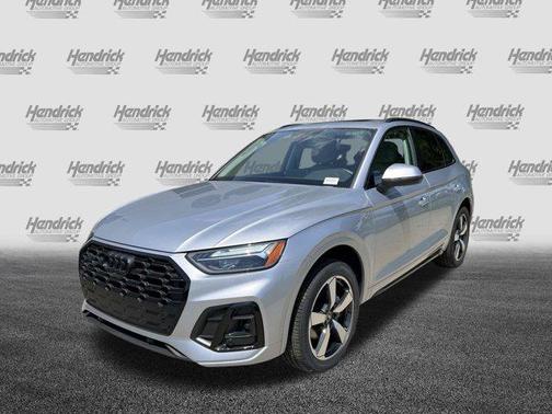 2022 Audi Q5 45 S line Premium Plus
