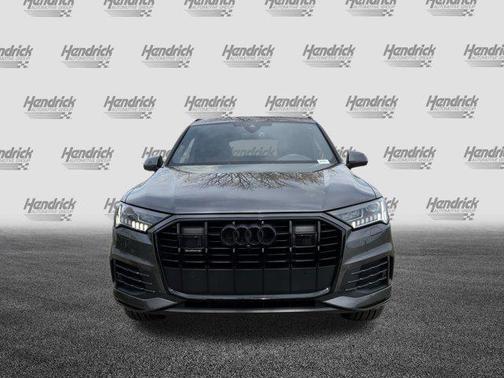 Samurai Gray Metallic 2023 Audi Q7 45 Premium Plus