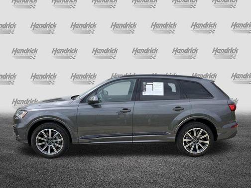 Samurai Gray Metallic 2023 Audi Q7 45 Premium Plus