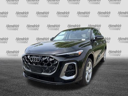 Mythos Black Metallic 2026 Audi Q5 Sportback Premium Plus TFSI quattro S tronic