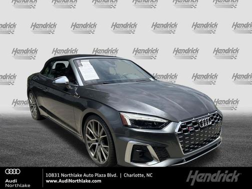 Daytona Gray Pearl Effect/Black Roof 2024 Audi S5 Premium Plus TFSI quattro Tiptronic