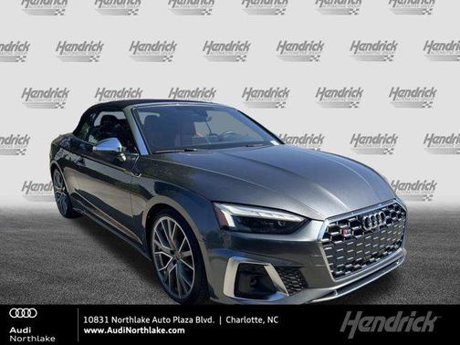 Daytona Gray Pearl Effect/Black Roof 2024 Audi S5 Premium Plus TFSI quattro Tiptronic