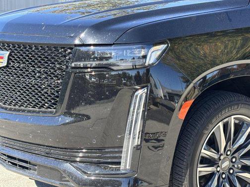2022 Cadillac Escalade Sport