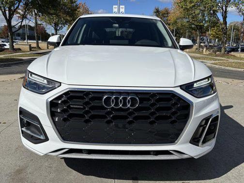 2023 Audi Q5 45 S line Premium