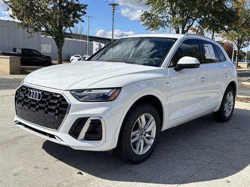 2023 Audi Q5 45 S line Premium
