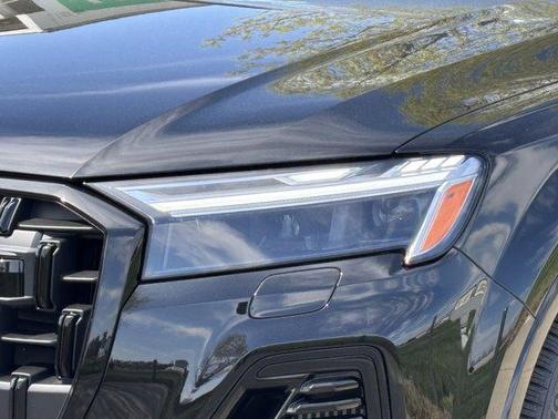 2026 Audi Q7 55 Premium Plus