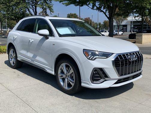 2024 Audi Q3 45 S line Premium Plus