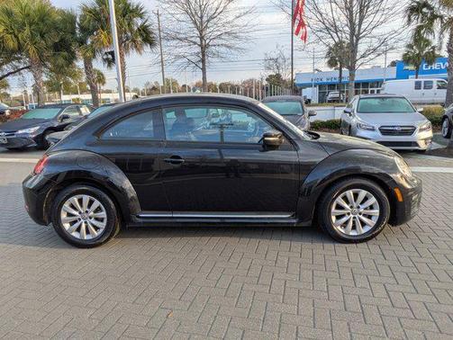 Deep Black Pearl 2019 Volkswagen Beetle 2.0T S