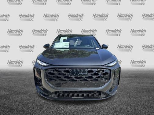 Daytona Gray Pearl Effect 2026 Audi Q3 TFSI quattro S tronic