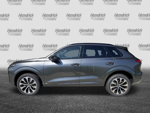 Daytona Gray Pearl Effect 2026 Audi Q3 TFSI quattro S tronic