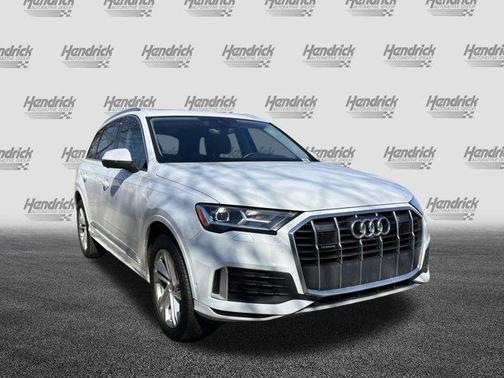 2023 Audi Q7 45 Premium