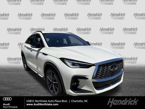 Majestic White 2023 INFINITI QX55 LUXE